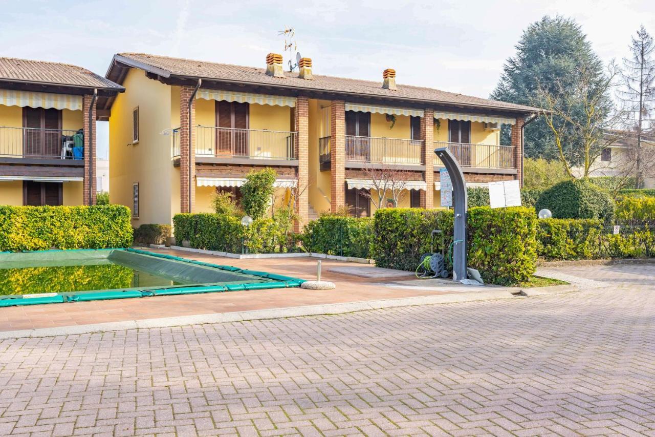 Pool - Marge Apartment - By Host4U Padenghe sul Garda Extérieur photo